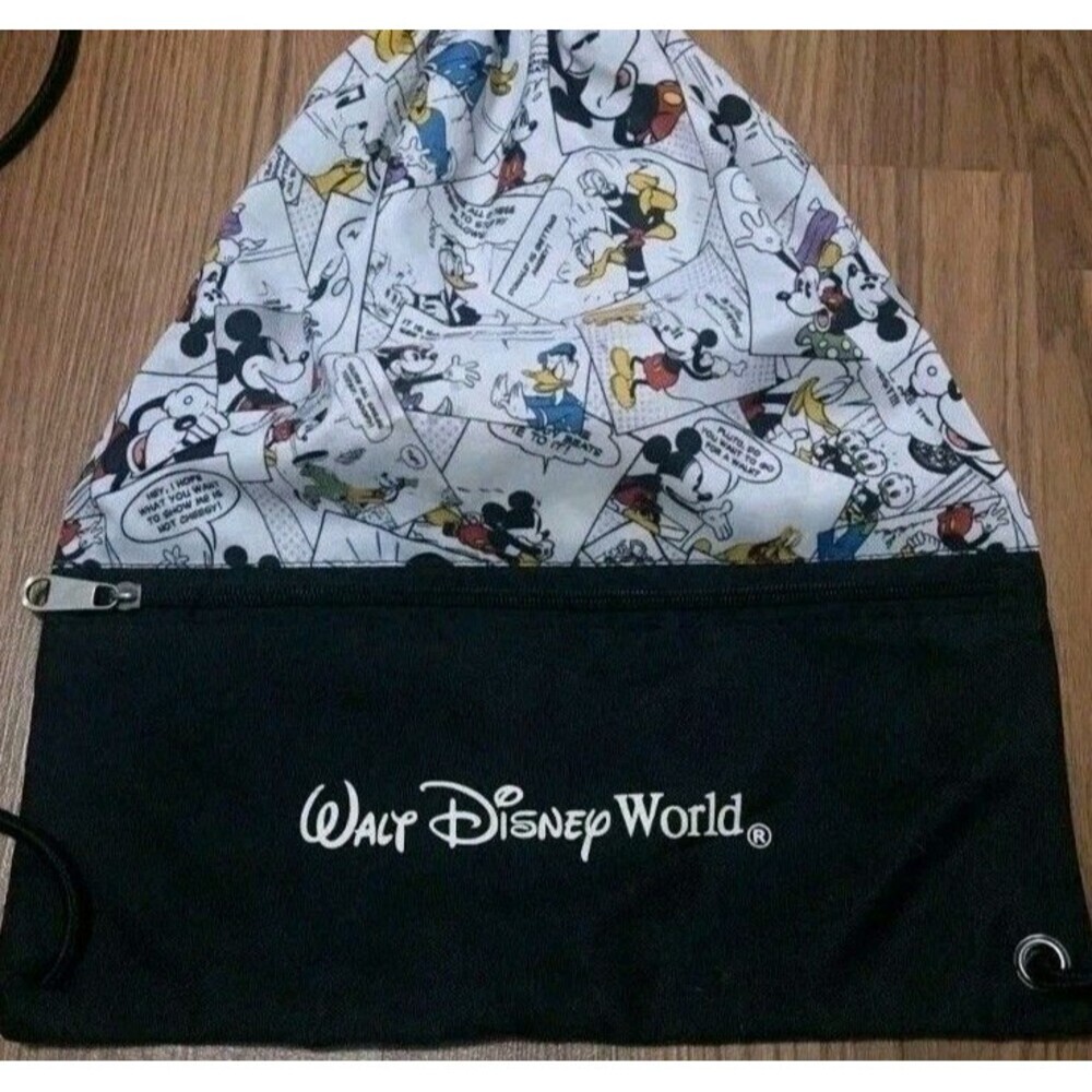 RARE Walt Disney World Drawstring Backpack Mickey Comic Cinch Sack Zipper Bag